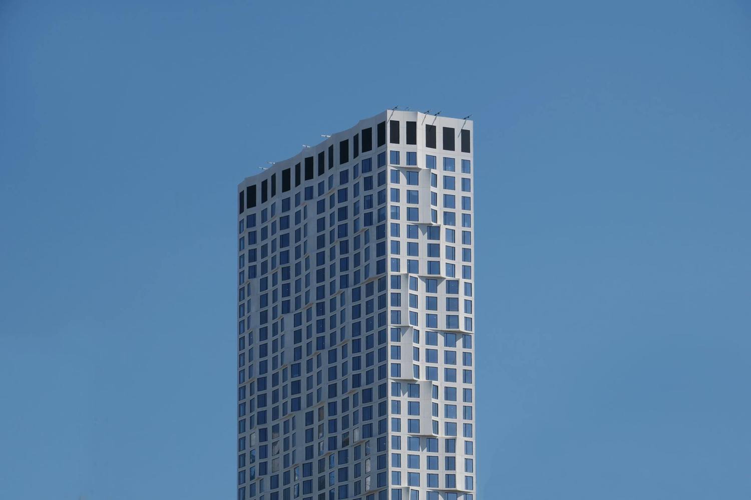 ​霍伊特街11号幕墙大厦