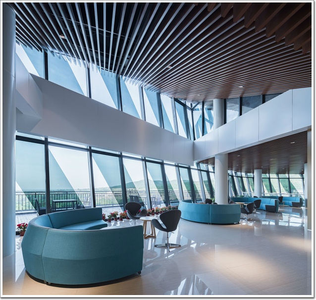 点支式玻璃幕墙 点支式玻璃幕墙